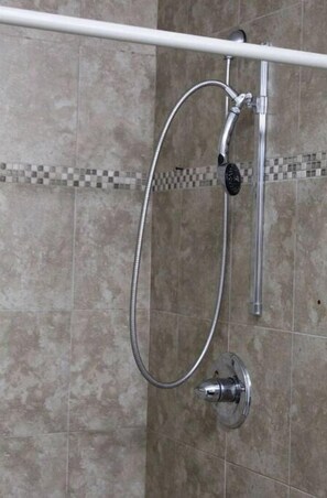 Combined shower/tub