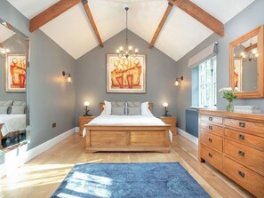 3 bedrooms, free WiFi, bed sheets