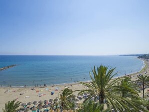 Beach - Frontal beach view apartment with spacious balcony (Marbella)