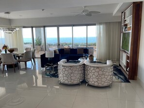 Smart TV, fireplace - Dream Holiday Vacation for Group in Paradise (Cabo San Lucas)