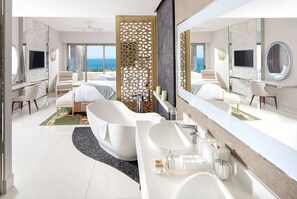 Bathtub, rainfall showerhead, hair dryer, bathrobes - Dream Holiday Vacation for Group in Paradise (Cabo San Lucas)