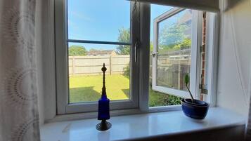 Rumah, Beberapa Tempat Tidur | 2 kamar tidur, setrika/meja setrika, Wi-Fi gratis, dan seprai linen