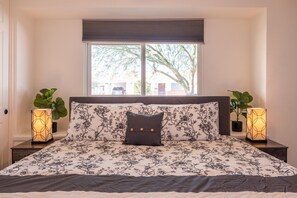 4 bedrooms, desk, iron/ironing board, travel cot