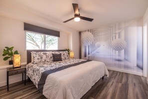 3 bedrooms, desk, iron/ironing board, travel crib