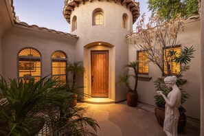 Exterior detail - Luxe Southwest Villa: Heated Pool + Pool Table (Gilbert)