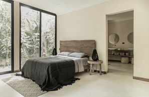 2 bedrooms, desk, travel cot, free WiFi - Casa Auto Sustentable en la Selva. 50 Mbps Wifi (Francisco Uh May)