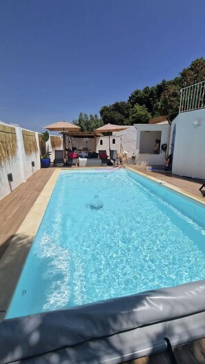 Outdoor pool, a heated pool - Quiet 4 * villa with swimming pool downtown Porto Vecchio 10 min walk (PORTO VECCHIO)