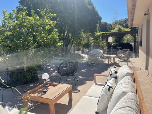 Quiet 4 * villa with swimming pool downtown Porto Vecchio 10 min walk