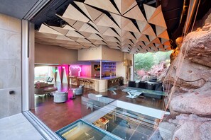 Bar (on property) - 6BR-Infinity Pool & Spa, Rooftop Bar, Cascading Waterfall, Indoor Rock Climbing (Phoenix)