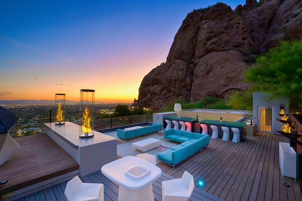 Terrace/patio - 6BR-Infinity Pool & Spa, Rooftop Bar, Cascading Waterfall, Indoor Rock Climbing (Phoenix)