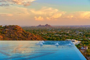AuĂenpool, Infinity-Pool