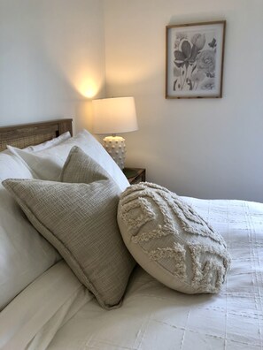 4 Schlafzimmer, Schreibtisch, Bügeleisen/Bügelbrett, Reisekinderbett