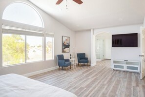 5 habitaciones, escritorio, tabla de planchar con plancha y wifi gratis 