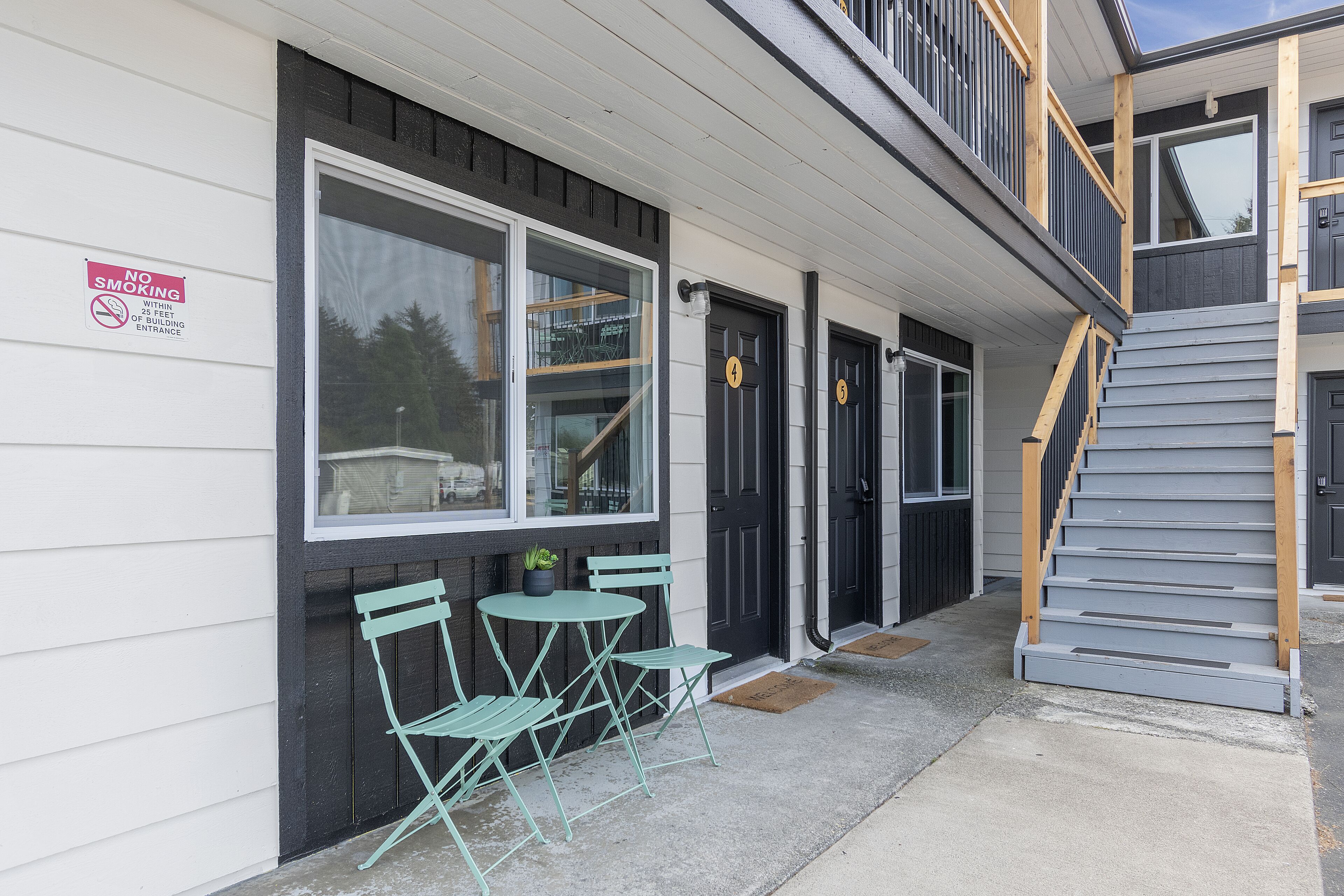 المنشأة من الخارج