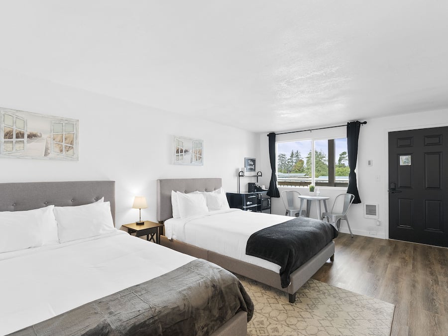 Verdunkelungsvorhänge, kostenloses WLAN, Bettwäsche