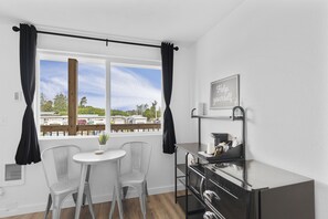 Double Queen Room- Lower Level | Blackout drapes, free WiFi, bed sheets - Silver Sands Motel (Westport)