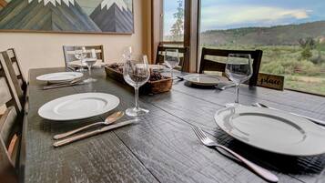 Townhome, Multiple Beds (Winter Park 3 Bedroom with HOT TUB) | Private kitchen