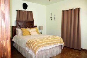 3 bedrooms, free WiFi, bed sheets