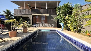 15 piscinas internas