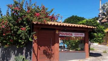 Fachada da propriedade