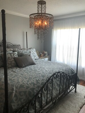 2 bedrooms, bed sheets