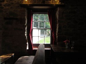 Smart-tv och eldstad