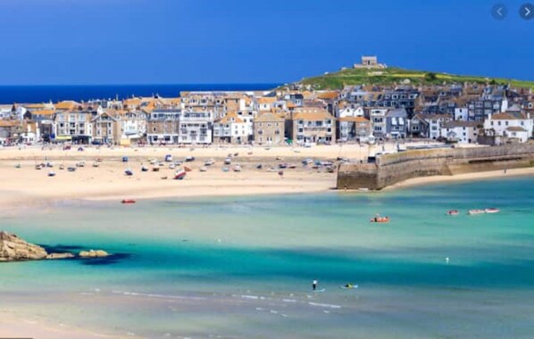 Beach nearby - Cottage/Wood Burner Long Stays Welcome (Camborne/ Cornwall)