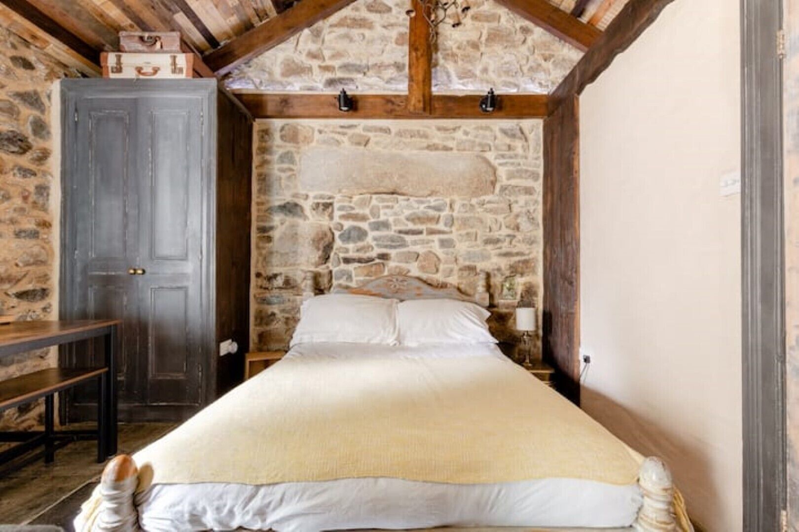 1 soverom, reiseseng for barn og wi-fi (inkludert)