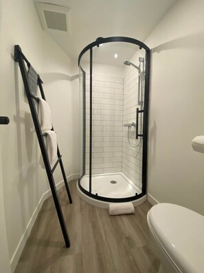 Towels - Dome #3 ocean view at Domaine Renard (Percé)