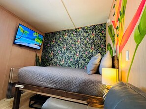 1 bedroom, free WiFi, bed sheets