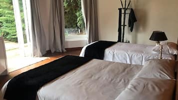 Wifi gratis y ropa de cama