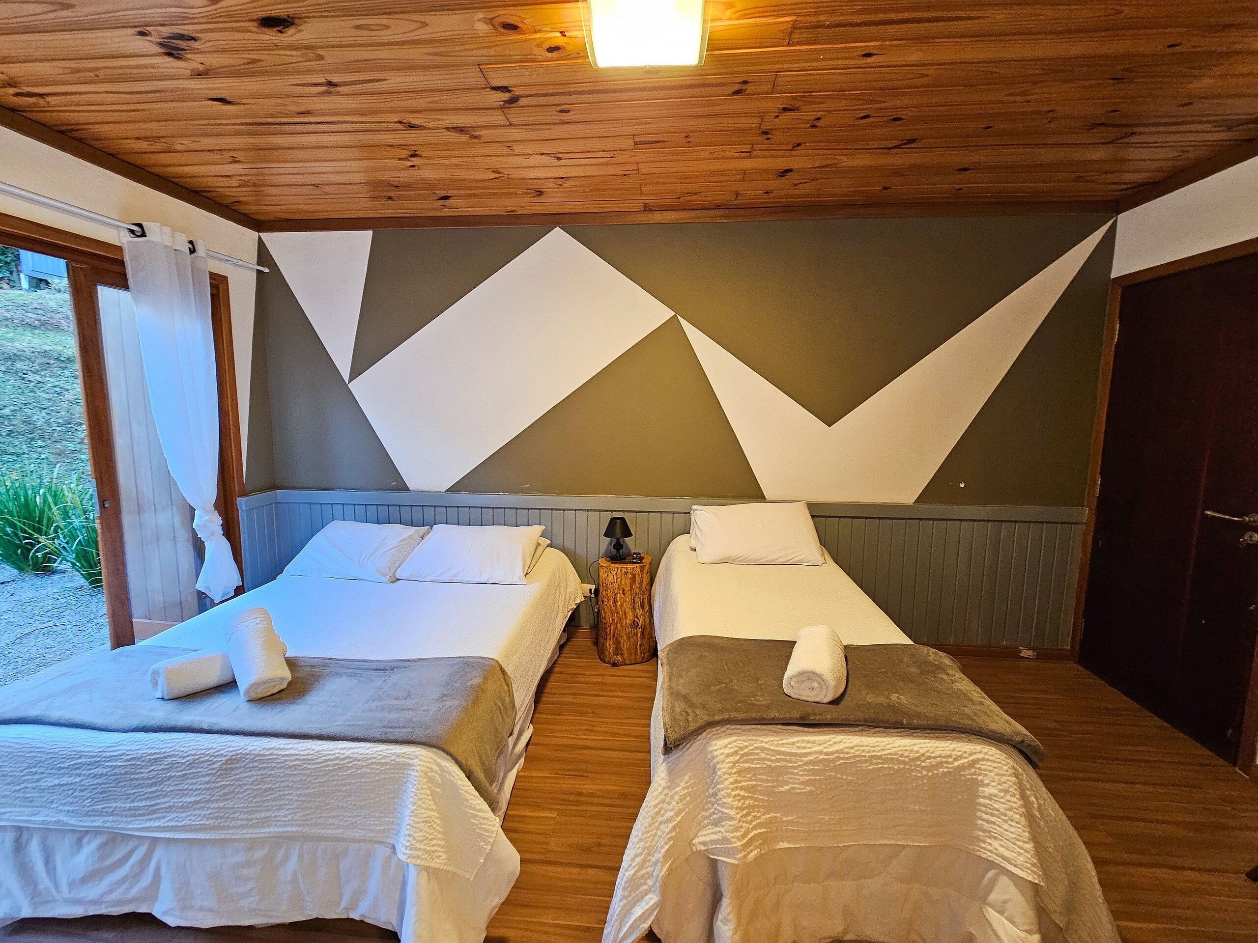 Basic Triple Room | Free WiFi, bed sheets