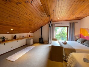 1 bedroom, free WiFi, bed sheets