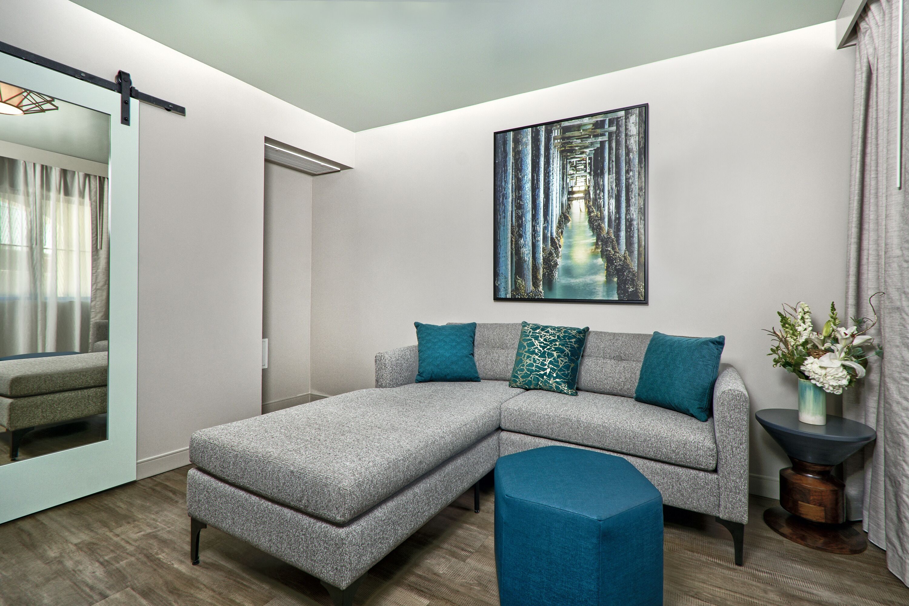 Deluxe Suite, Multiple Beds, Accessible, Non Smoking | Living area | Flat-screen TV, Netflix, streaming services