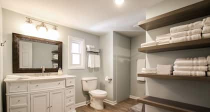 Southern Living for 4 in Richmond Hill