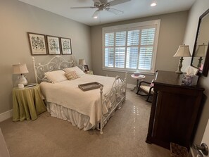 2 habitaciones, cuna de viaje, wifi gratis y ropa de cama 