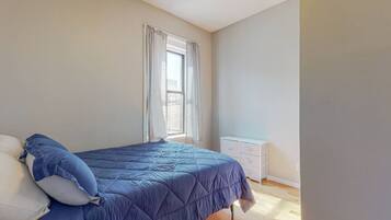 Bureau, Wi-Fi gratuit, draps fournis