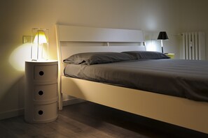 1 Schlafzimmer, Zimmersafe, BĂŒgeleisen/BĂŒgelbrett, kostenloses WLAN