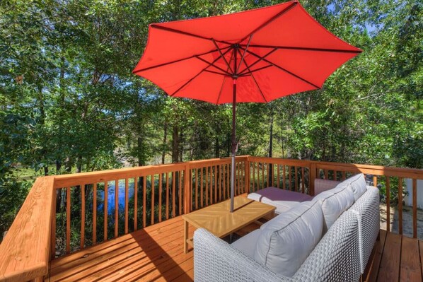 Property grounds - Pondside at Sweetoak | 4 BR | Mins to Ft Jackson (Columbia)
