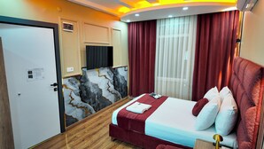 Ảnh chưa phân loại, 2 trong số 8 ảnh, nút
