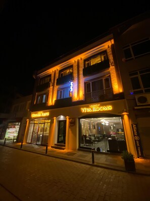Esterni