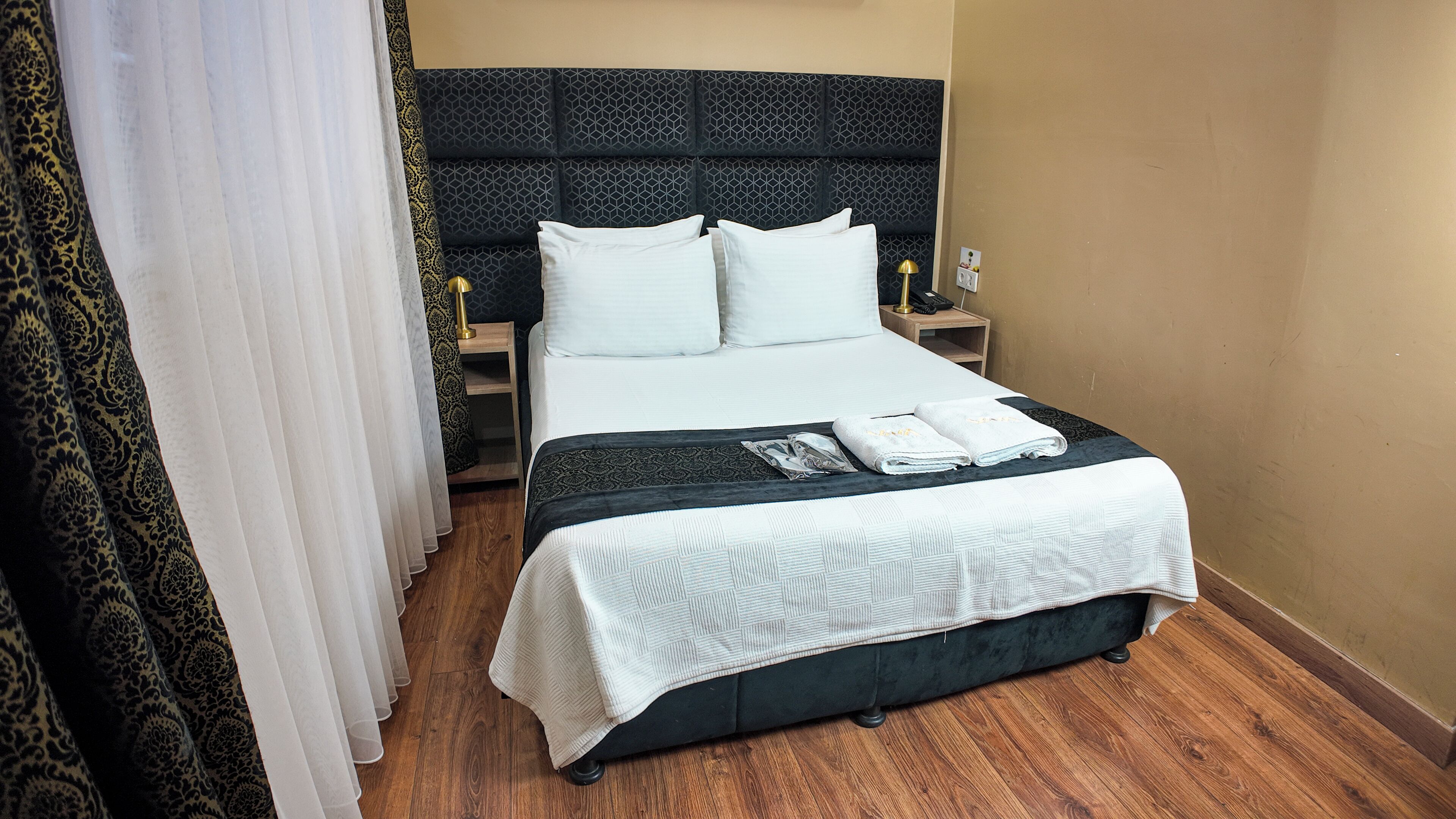Basic Room | Premium bedding, down comforters, free minibar, individually furnished