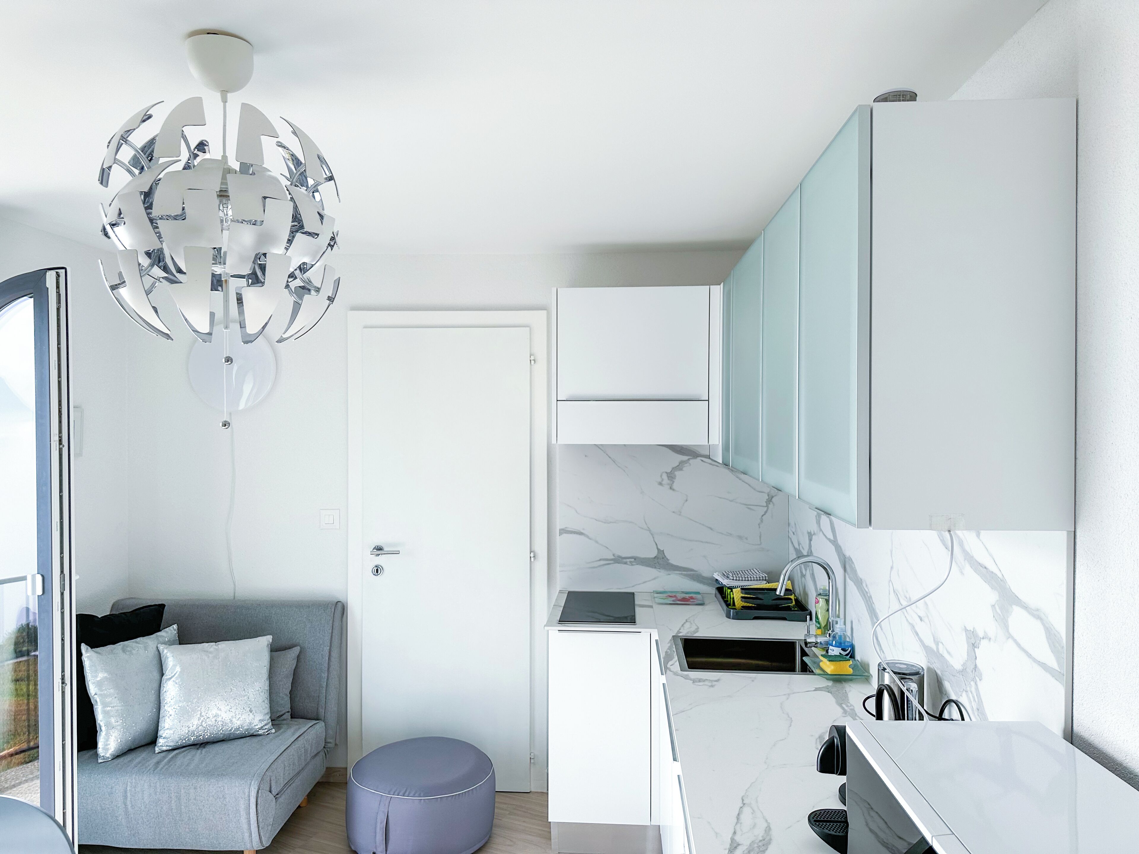 冰箱、微波炉、烤箱、炉灶