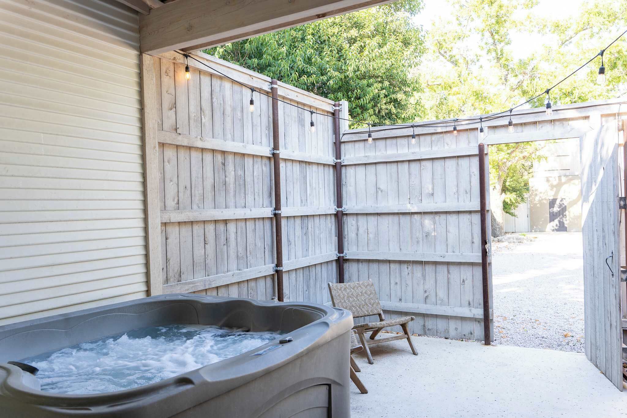 Bain à remous extérieur