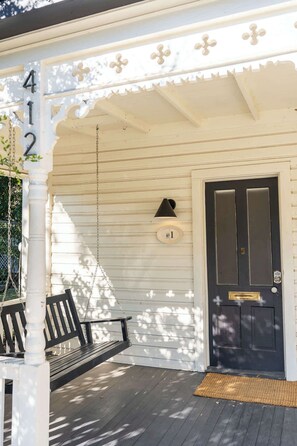 Exterior detail - Cozy Modern Suite in Fredericksburg (Fredericksburg)