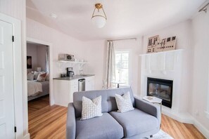 TV, fireplace, offices