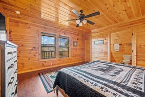 3 chambres, bureau, Wi-Fi gratuit, draps fournis