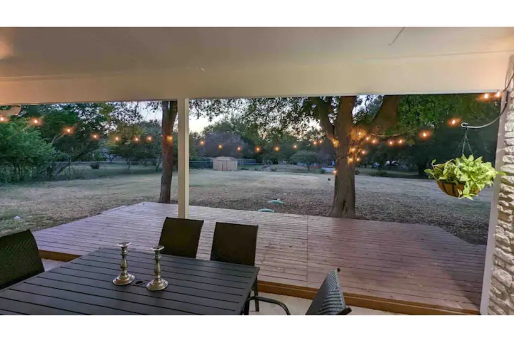 Austin dog friendly sleeps 6