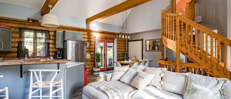 Smart TV, books, stereo