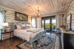 5 habitaciones, escritorio y tabla de planchar con plancha 